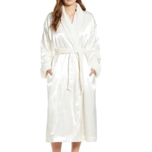 NWT Giraffe at Home Cream Luxe Satin and Plush Faux Fur Robe - Sz XS - Picture 1 of 8